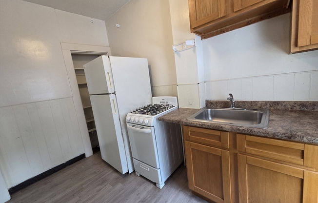 59 HARVEY L CUSHING AVE