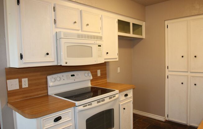 Cozy 3/2 Burleson Charmer | Wood-Burning Fireplace | 2-Car Garage | Pet-Friendly