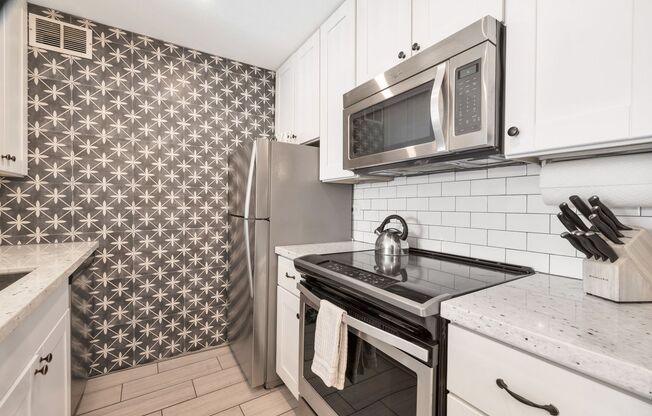 1 bed, 1 bath, $2,145, Unit unit C-112