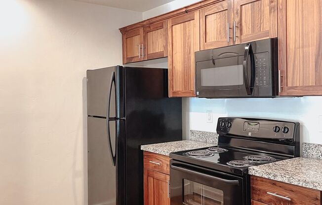 1 bed, 1 bath, 705 sqft, $1,175, Unit 319