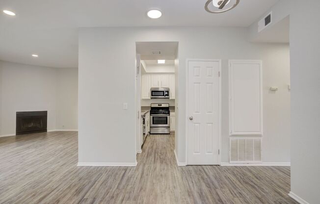 2 beds, 2 baths, 1,000 sqft, $2,698, Unit 150