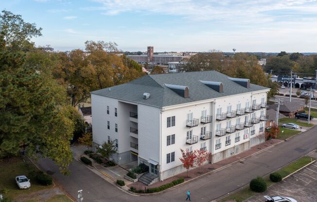 1 bed, 1 bath, 630 sqft, $1,040, Unit 309