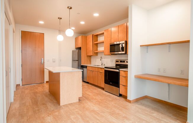 1 bed, 1 bath, 604 sqft, $1,395, Unit A406