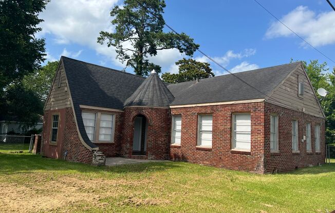 Spacious 3bed/1bath house in Beaumont