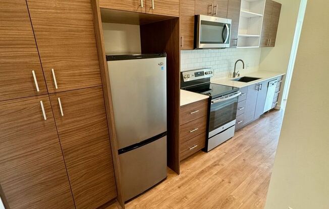 1 bed, 1 bath, 419 sqft, $1,895