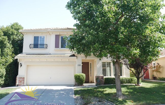 Spacious Two-story 5 Bed 3 Bath 3,024 sqft North Natomas Home