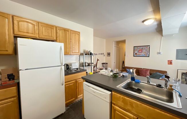 2 beds, 1 bath, 1,400 sqft, $1,495, Unit 4530-C21