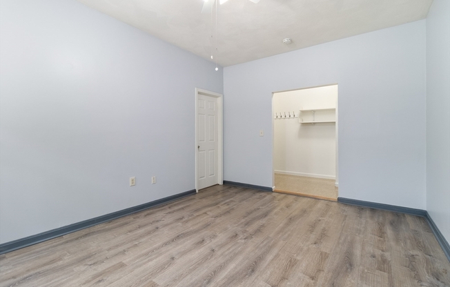 3 beds, 1 bath, 1,001 sqft, $3,350, Unit 1