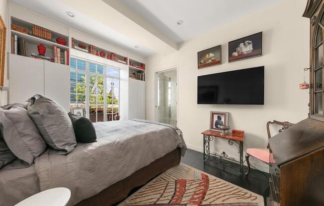 1 bed, 1 bath, $6,500, Unit PH14