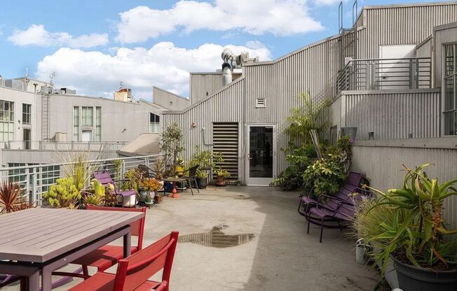 Spacious New Two Bedroom San Francisco Loft Apartment