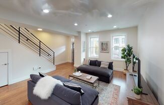 1022 4th St NE