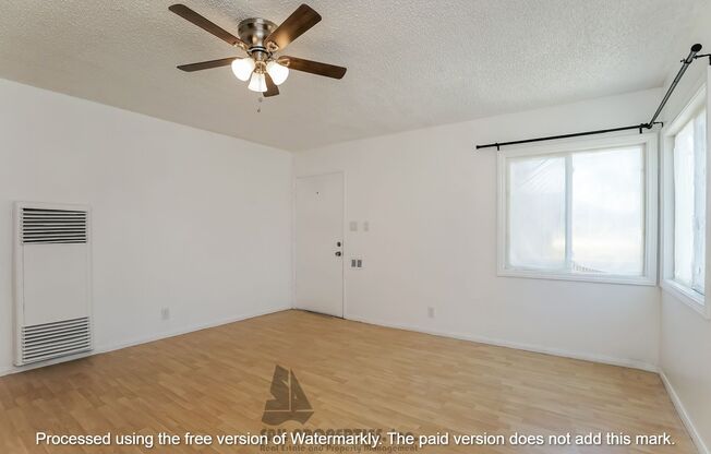 2513 E TYLER