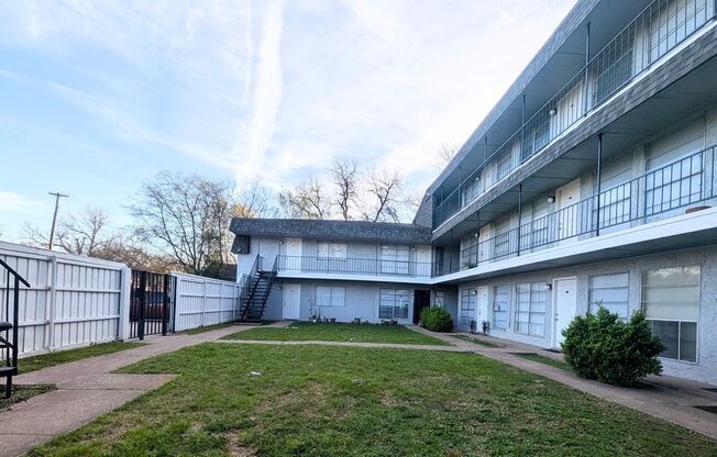Sycamore Tree Condominiums