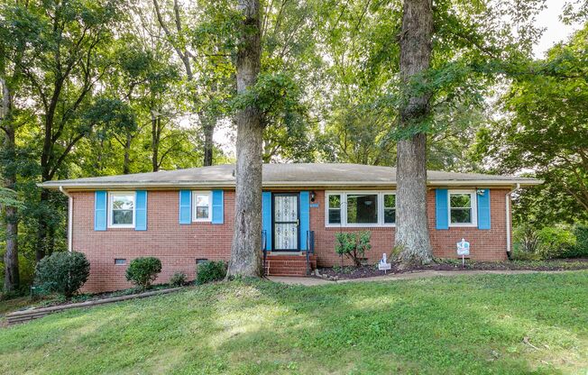 Charming 3-Bedroom Brick Rancher with Spacious Backyard in North Lake Hills!