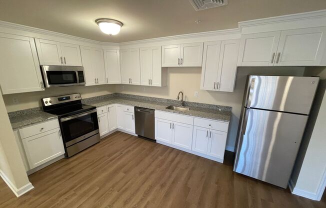 1 bed, 1 bath, 771 sqft, $1,345, Unit Apt 1111