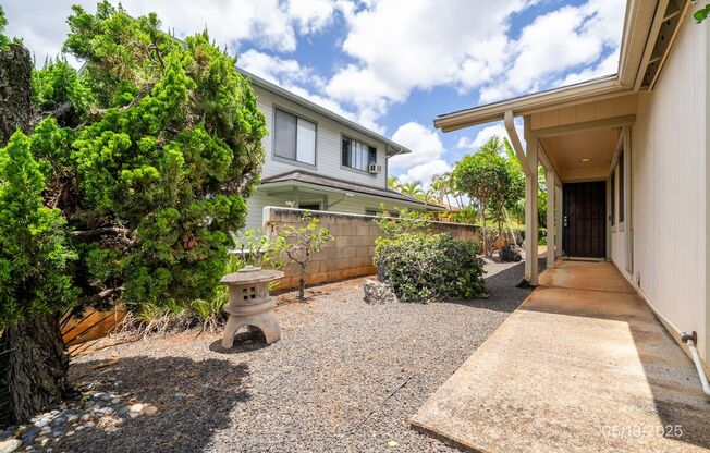 3 BD/2 BA Home in Mililani with Garage (Available Now!)