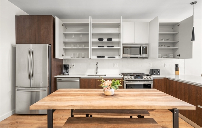 1 bed, 1 bath, 623 sqft, $3,400, Unit 505