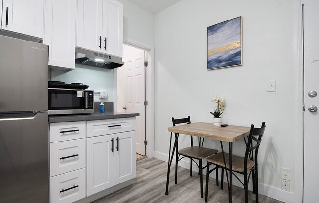 Studio, 1 bath, 176 sqft, $1,245, Unit 21