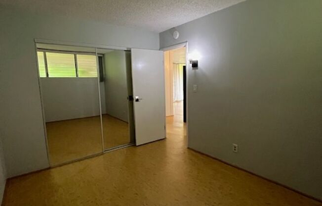 2 beds, 1 bath, $2,500