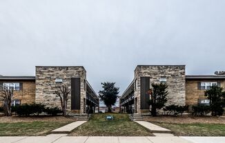 5015 W Jackson