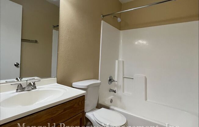 2 beds, 1 bath, 776 sqft, $2,550, Unit 1125-E