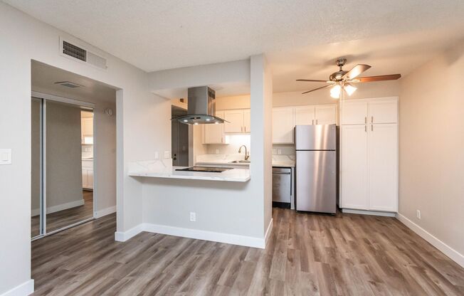 1 bed, 1 bath, 636 sqft, $1,600, Unit 314
