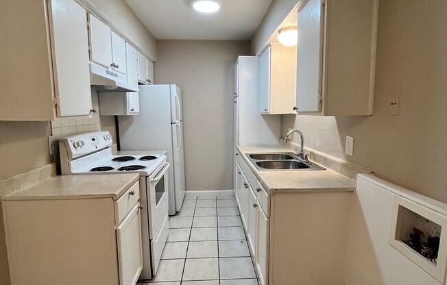 Spanish Gardens Apartments