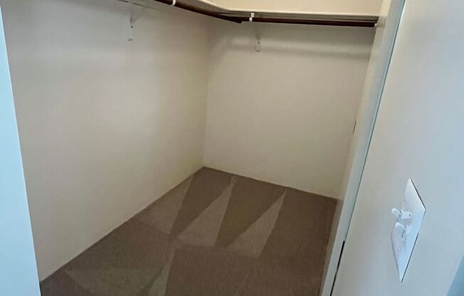 1 bed, 1 bath, 700 sqft, $1,440, Unit 0051