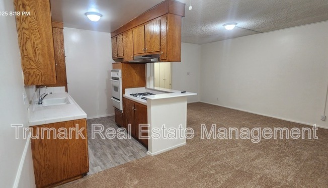 301 N Cedar St