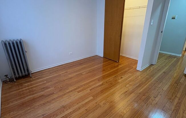 2 beds, 1 bath, 670 sqft, $1,200, Unit CA 133-2W