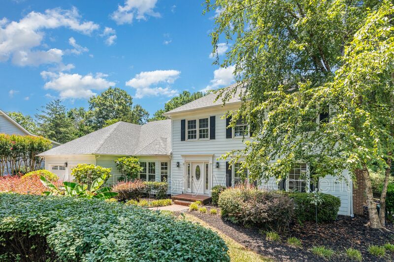 6121 DOVEFIELD RD