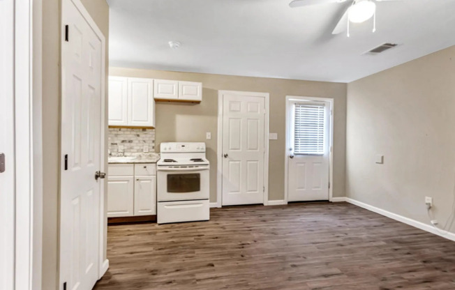 2351 Longhorn 4-Plex