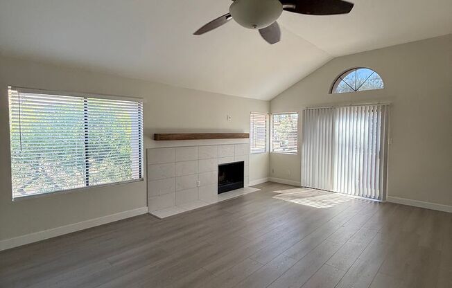 2 beds, 2 baths, $2,250, Unit #2098
