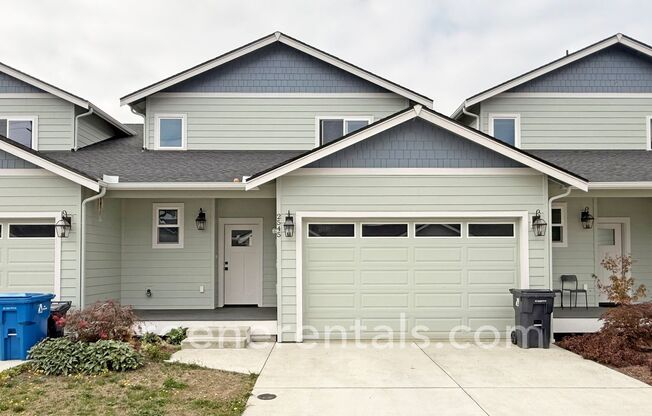 3BR/2.5BA Olympia Townhome