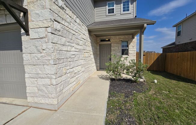 Spacious 4/3 in Pflugerville