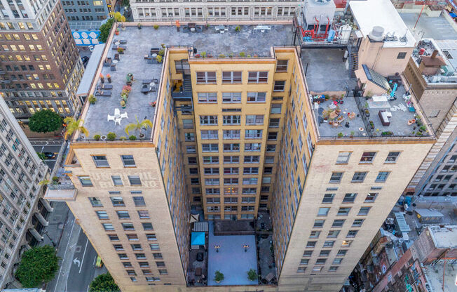 Studio, 1 bath, 650 sqft, $2,000, Unit 811