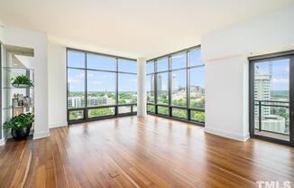 122 N Harrington St Unit 1275