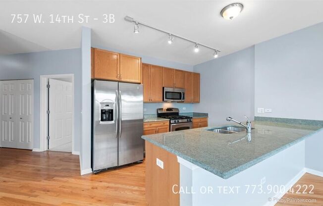 757 W 14 ST