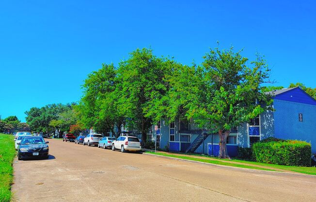 1 bed, 1 bath, 666 sqft, $1,175, Unit 2-257