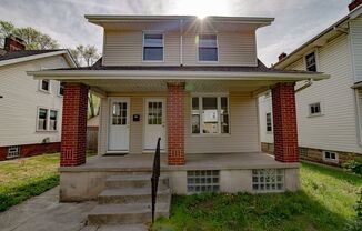2876 Indianola Ave