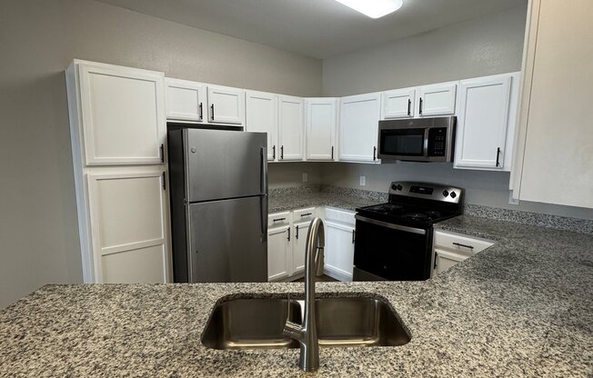 450 HOUSTON RDG DR