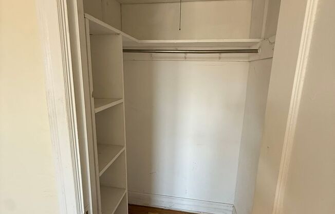 2 beds, 2 baths, 1,303 sqft, $2,200, Unit New King Edward  401