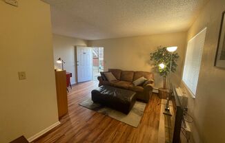 Fully Furnished Spacious Apartment In The Heart Of Downtown Denver! 6-12 Month Lease Terms!