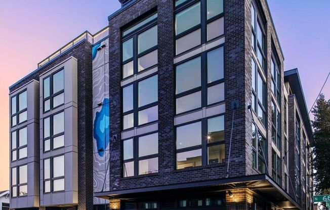 Studio, 1 bath, 280 sqft, $1,080, Unit 213