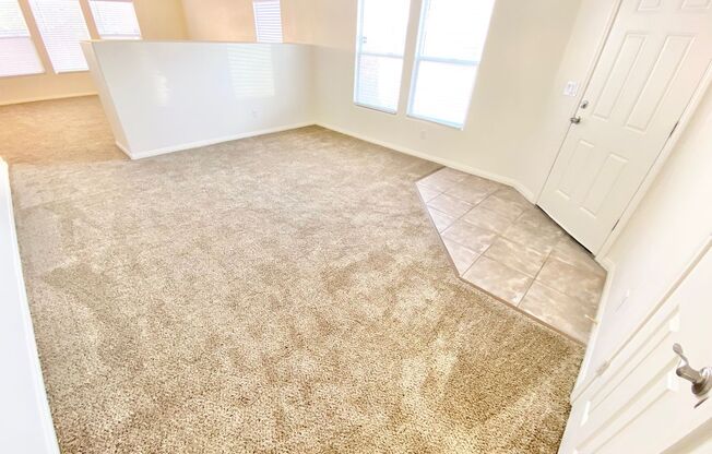 LIMITED TIME ONLY!! M-IN SPECIAL OF $1000 OFF SECOND MONTH'S RENT WITH THIS GORGEOUS 3 BEDROOM / 2 FULL BATH SINGLE FAMILY HOME , WITH 2 CAR GARAGE