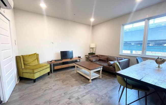 1 bed, 1 bath, 750 sqft, $1,600, Unit Unit 3