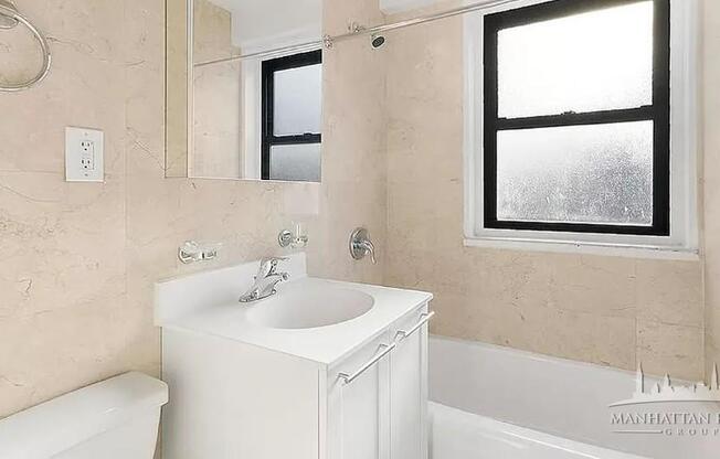1 bed, 1 bath, $6,950, Unit 12E