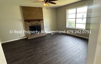 2 beds, 2 baths, $985