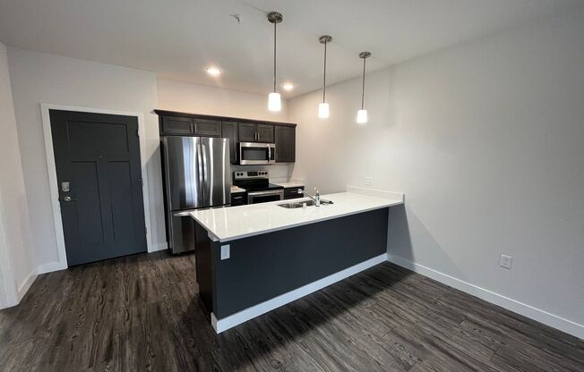 2 beds, 2.5 baths, 1,332 sqft, $1,995, Unit 4958-314