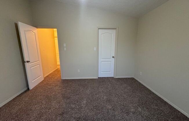 3 beds, 2 baths, $1,825